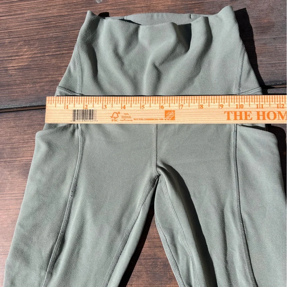 Lululemon Align High Rise Crop with Pockets-‎ size 0